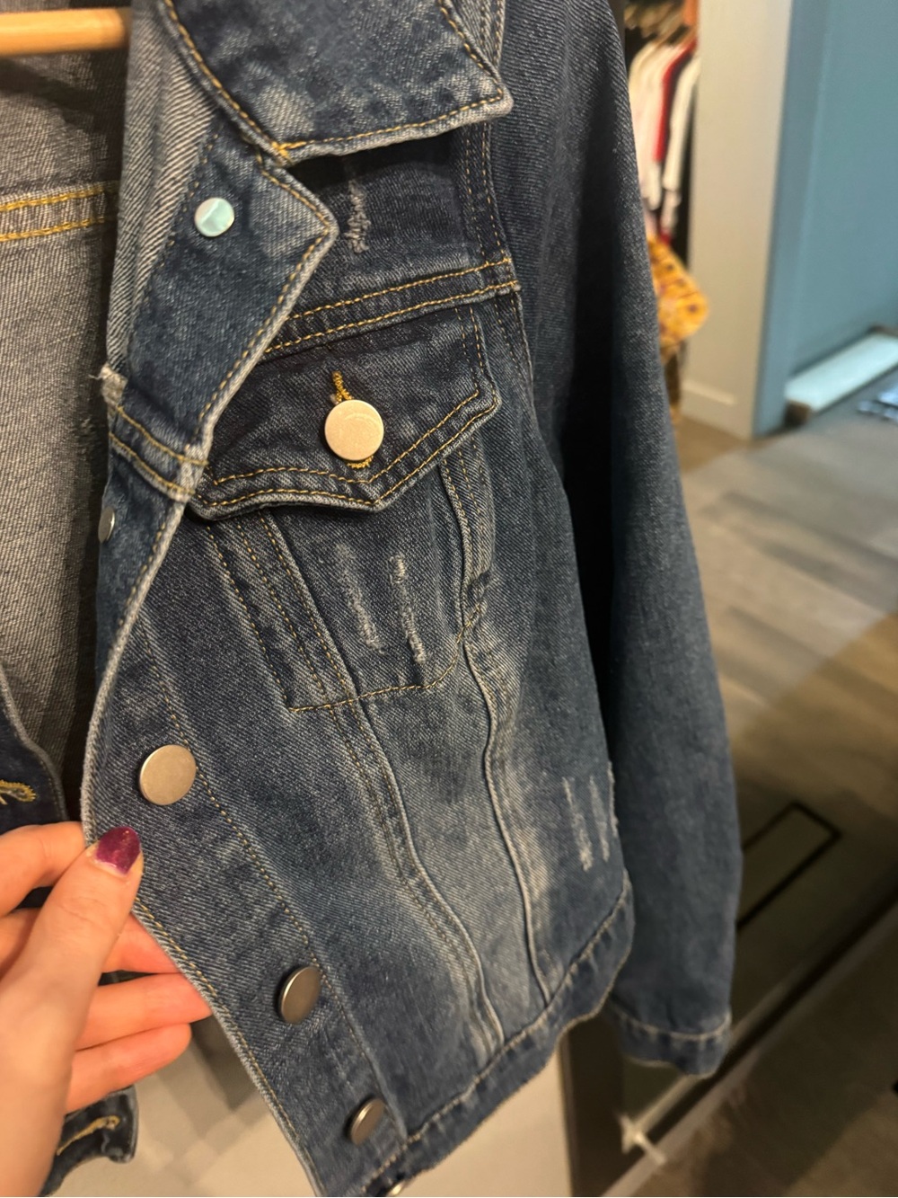 Vintage Distressed Cropped Cute Denim Jacket ♥️ - Picture 9 of 15